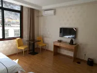 八宿興源ブティックホテル