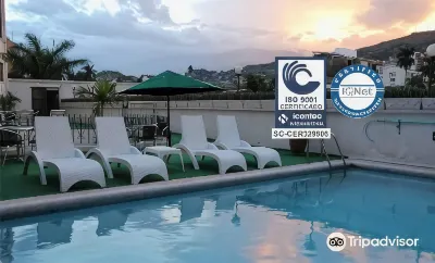 Hotel San Fernando Real Ξενοδοχεία στην πόλη 