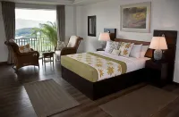 Fox Kandy by Fox Resorts - Luxury in the Mist