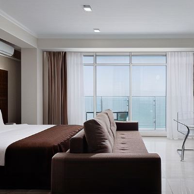 Deluxe Apartment with Direct Sea View Prestige Promo Code