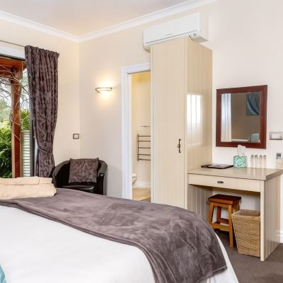 Deluxe Double Room The Summit Lodge Promo Code
