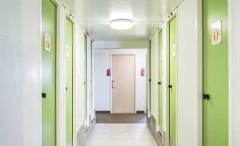 hotelF1 Evreux Sud - Housity
