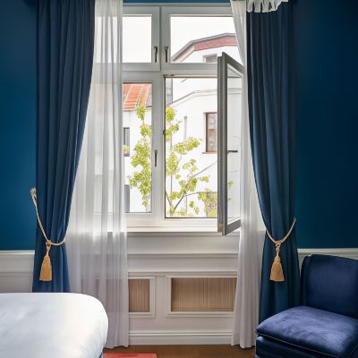 Petite Room Non smoking Provocateur Berlin Promo Code