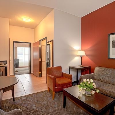 Deluxe Suite-Hearing Accessible