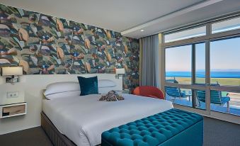 One Marine Drive Boutique Hotel by the Living Journey Collection