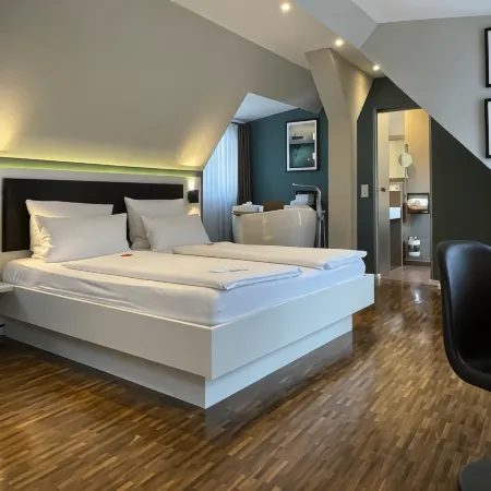 Zeitwohnhaus Suite Hotel & Serviced Apartments Отели в г. Эрланген