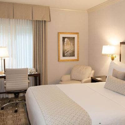 Standard Queen Room Bell Tower Hotel Promo Code