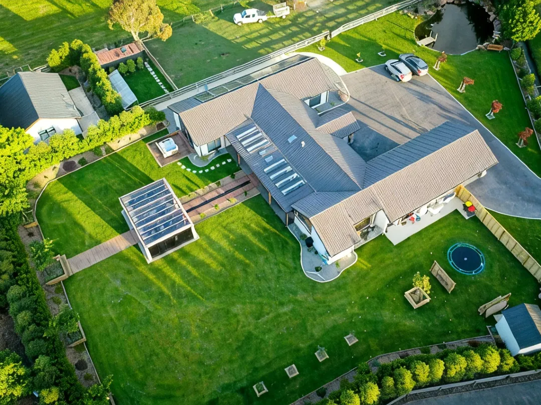 Hamptons - Expansive Luxury Country Escape - Christchurch