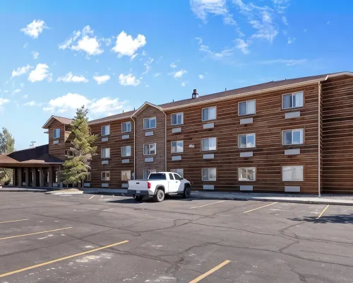 Pinedale Hotel & Suites Hotel di Pinedale