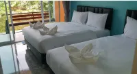 Thipburee Riverside Hotel