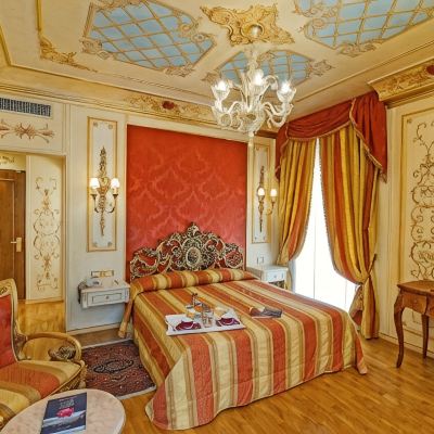 Standard Twin Room Hotel Regina Palace Promo Code
