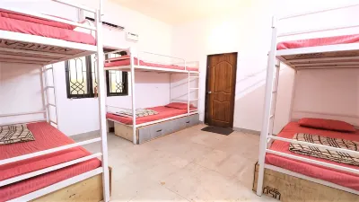 Rootsvilla Vagator - Longstays, Coworking Backpacker's Hostel Hotels in 