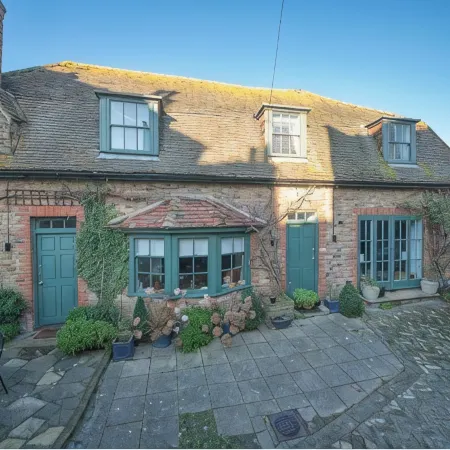Ramsgate - Coastal Cottage Escape - Pet Friendly with Parking Отели в г. Рамсгит