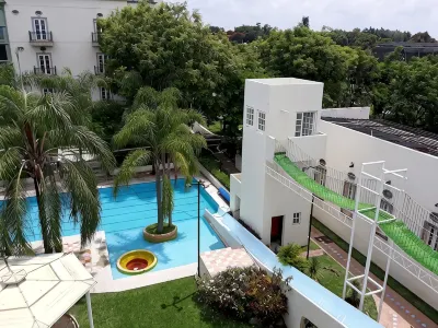 The Lorian Club Hotels in 