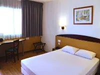 Travelodge Barcelona del Valles Hotéis em 