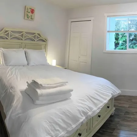 Cozy 1bd Duplex Unit - Downtown Bothell and UW Bothell Отели в г. Ботелл