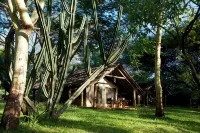 Voyager Ziwani Tented Camp Hotele w: 