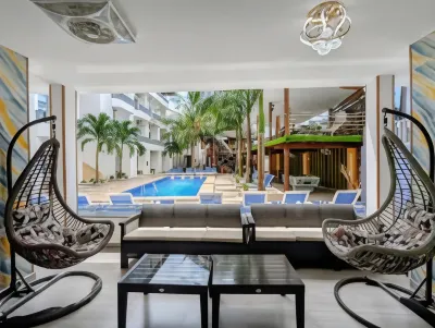 Golden Hotel Hotele w: 