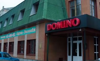 Domino - Hostel