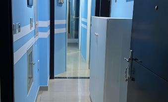 Private Unisex Loft Rooms Near Bur Dubai