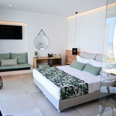 Honeymoon Studio Suite, 1 Queen Bed, Private Pool, Sea View