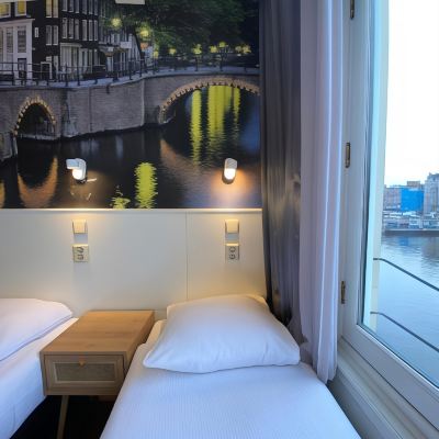 Triple Room with Canal View