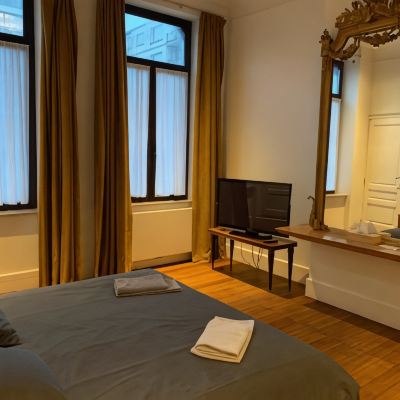 Deluxe Double Room Albert Molière Promo Code