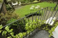 Hostel Deco Hotels in 
