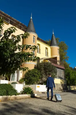 Appart'Hotel Castel Emeraude, Charme et Caractère Hotels in 