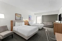 Spark by Hilton Des Plaines Chicago O'Hare