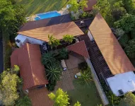 Luxury Private 5-bedroom Villa in Casa de Campo, Fully Staffed, Two Golf Carts โรงแรมใน