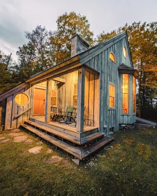 Deerwood Hill ~ après ski cabin • hot tub • fire pit • Stratton • Manchester Các khách sạn ở 