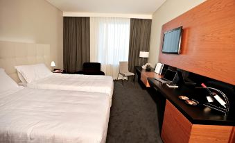 Cosmopolitan Hotel - Housity