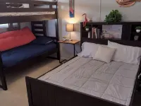Pelican Inlet - Cozy Beach Condo!1 block from the beach! Sleeps 6. Pool/Tennis Hotels in Crescent Beach