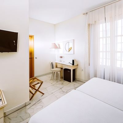 Classic Room Basic Hotel Doña Manuela Promo Code