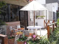 Bungalows Cerro Azul Отели в г. 