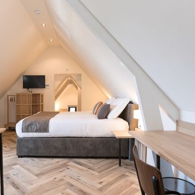 Classic Quadruple Room Hof van Holland Promo Code
