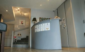 Hotel Blanc - Housity