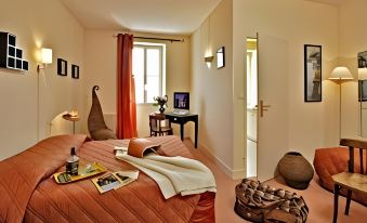 Logis Hotel Lafayette Rochefort France