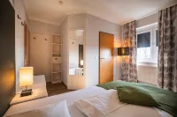 Arion Airport Hotel Hôtels à : 