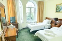 Lalaner Hotel のホテル