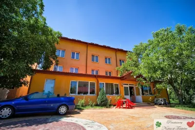 Noroc si Fericire Hotels in 