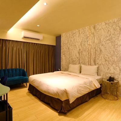 Pet-Friendly Double Room Lounge Hotel Promo Code