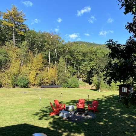 Big  Medicine  Ranch - Rustic Sunrise Cabin - Catskills Отели в г. Катскилл