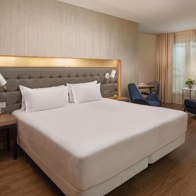 Deluxe Room 2A2C NH Lyon Airport Promo Code