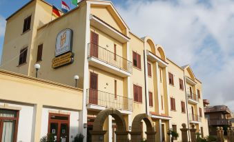 Sammartano Hotels