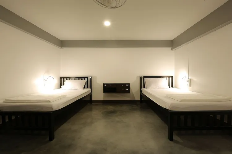 ห้องเตียงแฝด พร้อมห้องน้ำรวม