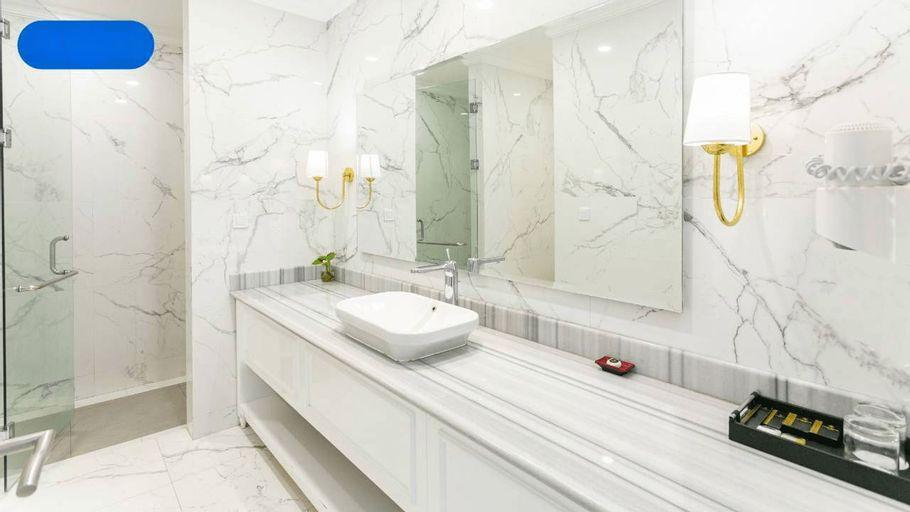 Grand Senyum Hotel至尊豪华特大床房