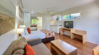 Chinchilla Motor Inn Hotels in 