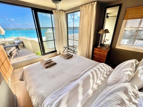 Luxury, Harbour View Gem in Historic St George's